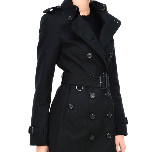 Burberry black sandrigham trench- medium length. - Picture 2 of 13